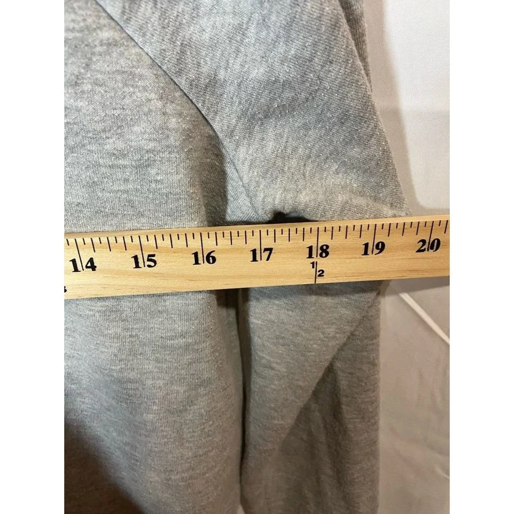 Umbro Hoodie Sweatshirt Boys Small Gray Black Heathered‎ Long Sleeve Drawstring